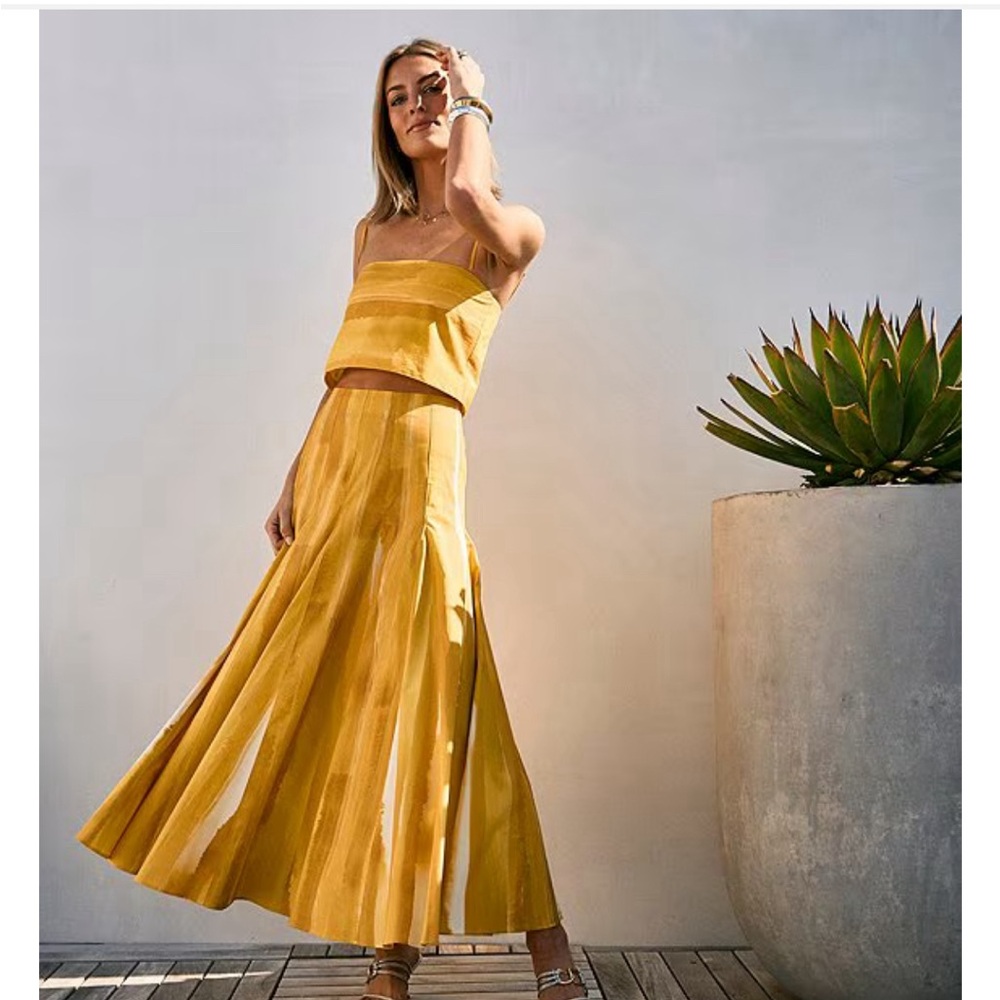 Antonio Melani x M.G. Style Blake Lemon Watercolor Top & Pleated Skirt Set